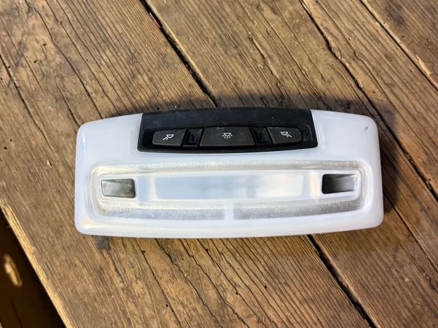 bontott BMW 1 Beltér Világítás Első