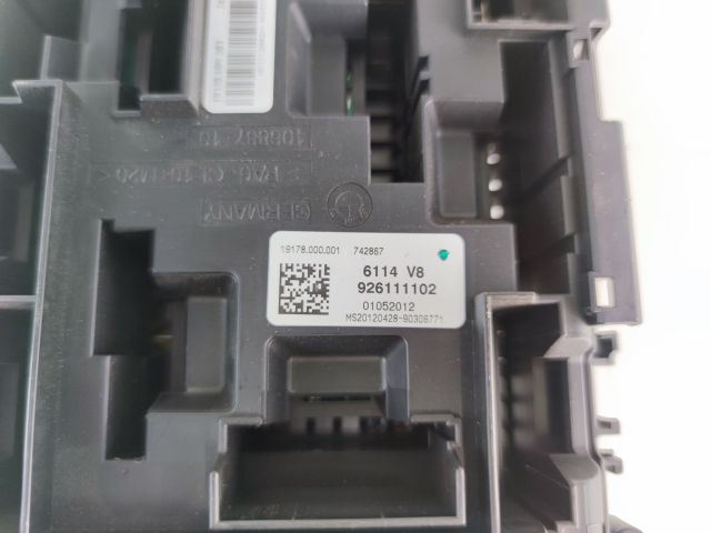 bontott BMW 1 Biztosítéktábla Csomagtér