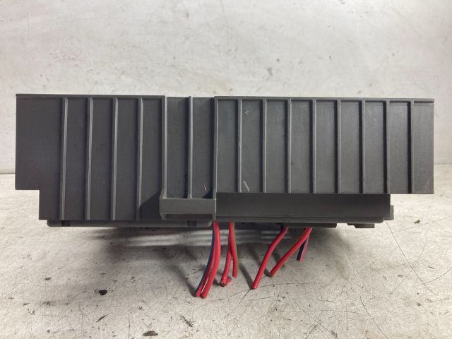 bontott BMW 1 Biztosítéktábla Doboz