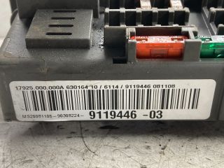 bontott BMW 1 Biztosítéktábla Doboz