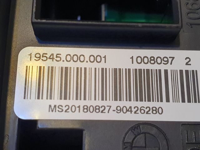 bontott BMW 1 Biztosítéktábla Utastér