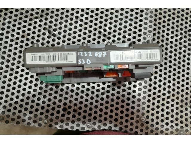 bontott BMW 1 Biztosítéktábla Utastér