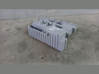 bontott BMW 1 Biztosítéktábla Utastér