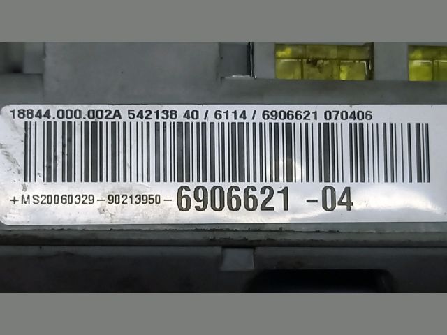 bontott BMW 1 Biztosítéktábla Utastér