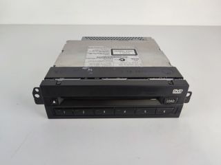 bontott BMW 1 CD / DVD Tár