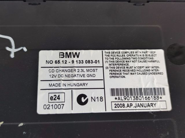 bontott BMW 1 CD / DVD Tár