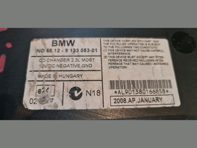 bontott BMW 1 CD / DVD Tár