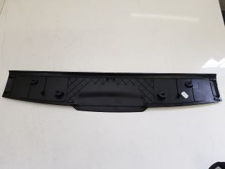 bontott BMW 1 Csomagtérajtó Burkolat Felső