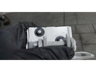 bontott BMW 1 Csomagtérajtó Jobb Zsanér