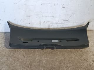 bontott BMW 1 Csomagtérajtó Kárpit