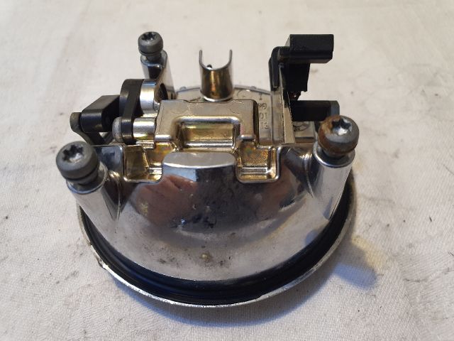 bontott BMW 1 Csomagtérajtó Kilincs