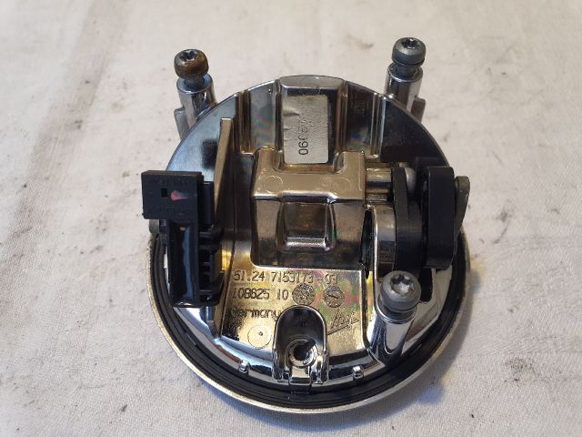 bontott BMW 1 Csomagtérajtó Kilincs