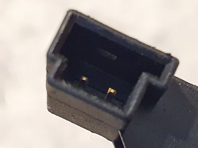 bontott BMW 1 Csomagtérajtó Kilincs