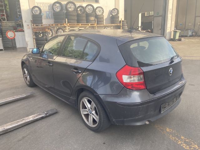 bontott BMW 1 Csomagtérajtó (Részeivel)