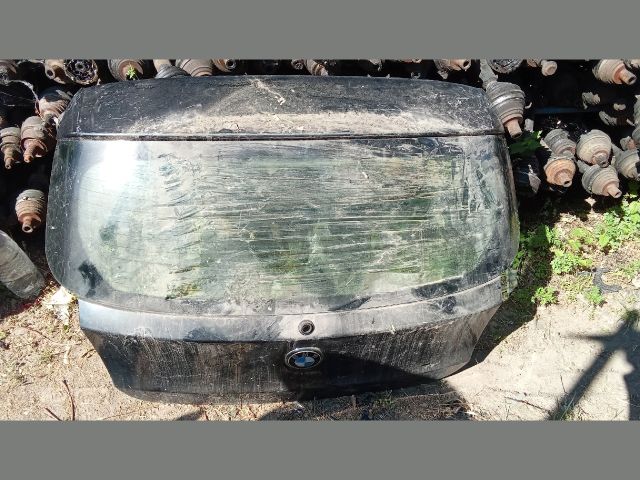 bontott BMW 1 Csomagtérajtó (Részeivel)