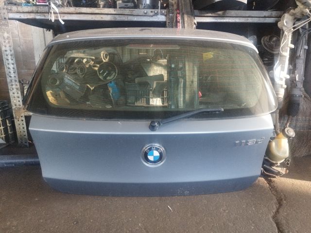 bontott BMW 1 Csomagtérajtó (Részeivel)