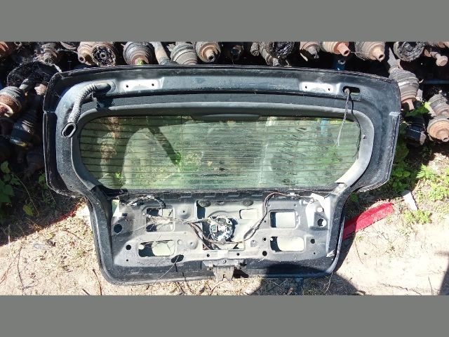 bontott BMW 1 Csomagtérajtó (Részeivel)