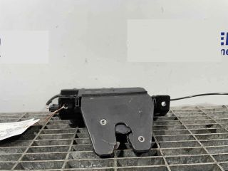 bontott BMW 1 Csomagtérajtó Ütköző