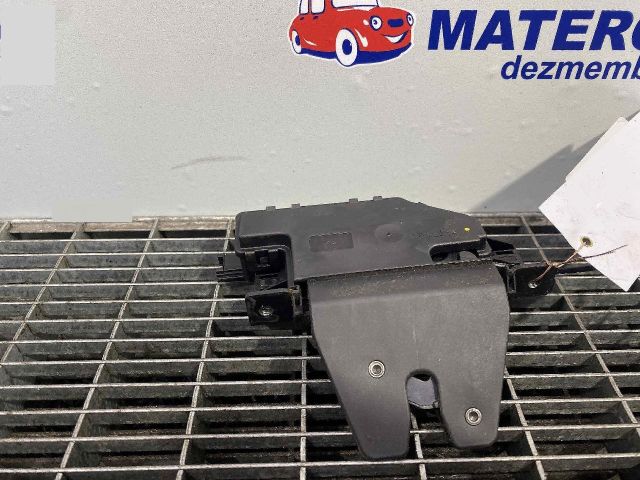 bontott BMW 1 Csomagtérajtó Ütköző