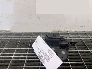 bontott BMW 1 Csomagtérajtó Ütköző