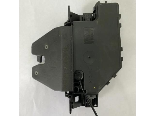 bontott BMW 1 Csomagtérajtó Zárszerkezet