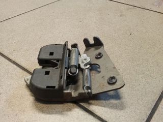 bontott BMW 1 Csomagtérajtó Zárszerkezet