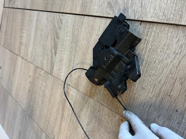 bontott BMW 1 Csomagtérajtó Zárszerkezet