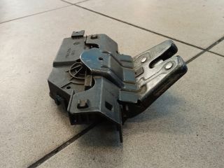 bontott BMW 1 Csomagtérajtó Zárszerkezet