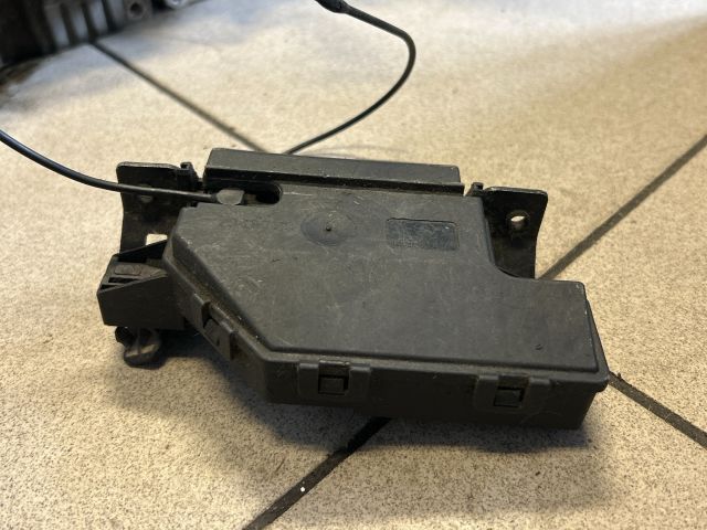 bontott BMW 1 Csomagtérajtó Zárszerkezet