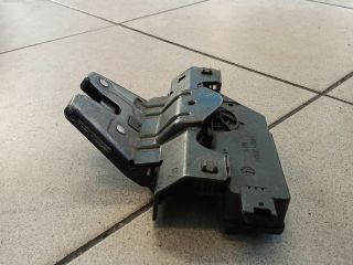 bontott BMW 1 Csomagtérajtó Zárszerkezet