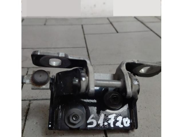 bontott BMW 1 Csomagtérajtó Zsanér