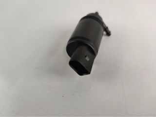 bontott BMW 1 Első Ablakmosó Szivattyú