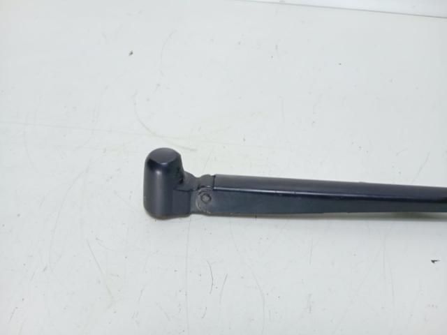 bontott BMW 1 Első Ablaktörlő Kar