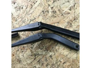 bontott BMW 1 Első Ablaktörlő Kar