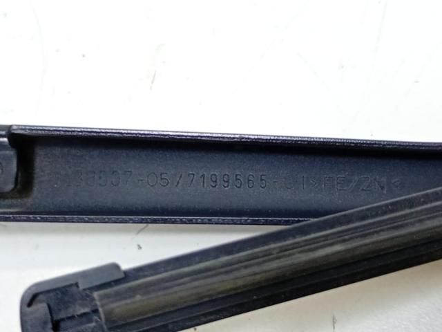 bontott BMW 1 Első Ablaktörlő Kar