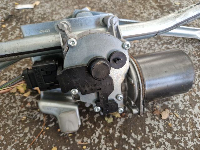 bontott BMW 1 Első Ablaktörlő Szerkezet Motorral