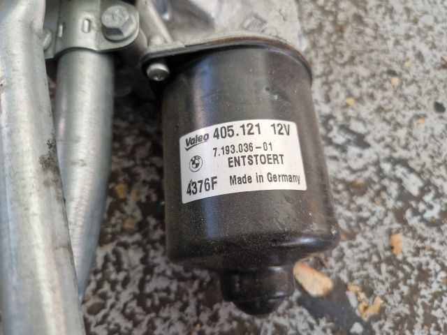 bontott BMW 1 Első Ablaktörlő Szerkezet Motorral