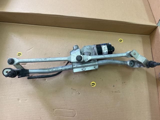 bontott BMW 1 Első Ablaktörlő Szerkezet Motorral