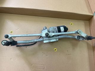 bontott BMW 1 Első Ablaktörlő Szerkezet Motorral