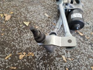 bontott BMW 1 Első Ablaktörlő Szerkezet Motorral