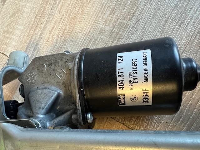 bontott BMW 1 Első Ablaktörlő Szerkezet