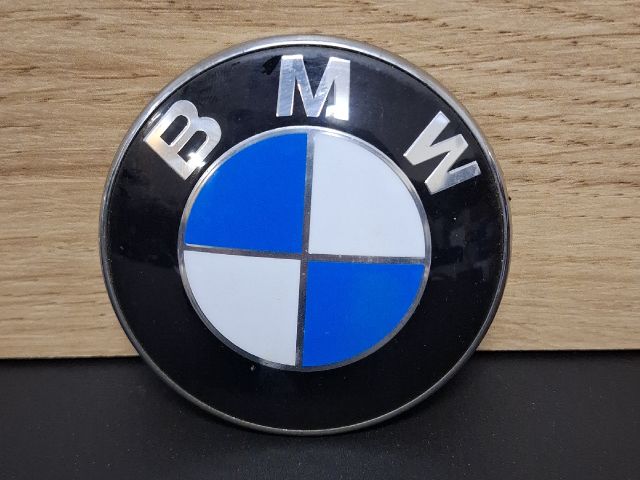bontott BMW 1 Első Embléma
