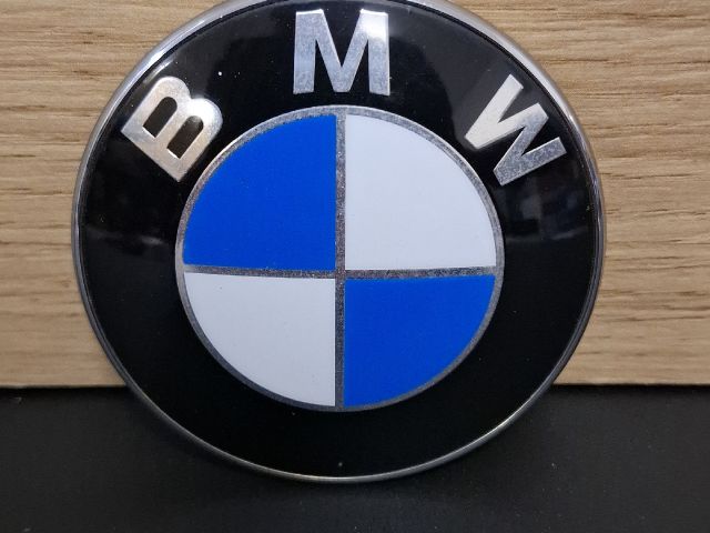 bontott BMW 1 Első Embléma