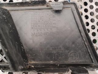 bontott BMW 1 Első Lökhárító Alsó Középső Díszrács