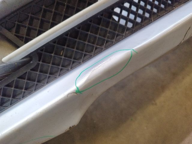 bontott BMW 1 Első Lökhárító (Részeivel)