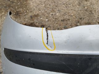 bontott BMW 1 Első Lökhárító (Részeivel)