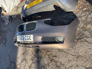 bontott BMW 1 Első Lökhárító (Részeivel)