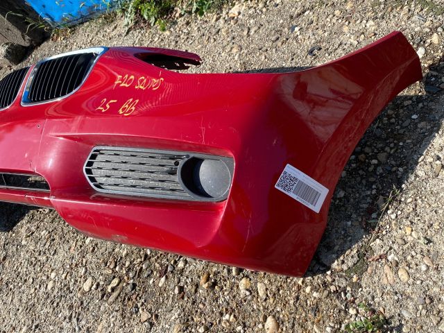 bontott BMW 1 Első Lökhárító (Részeivel)