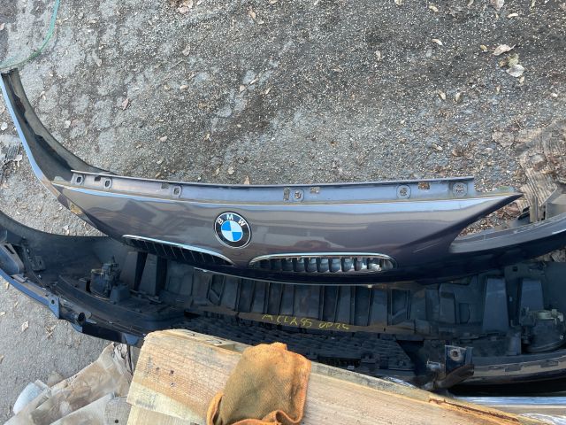 bontott BMW 1 Első Lökhárító (Részeivel)