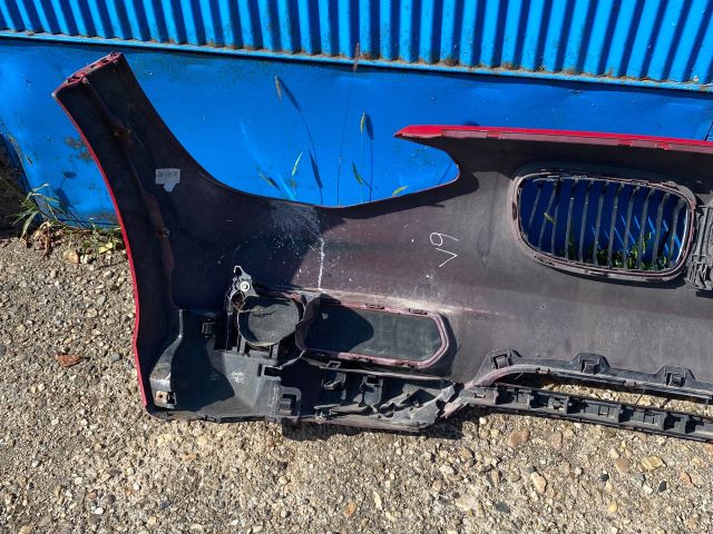 bontott BMW 1 Első Lökhárító (Részeivel)